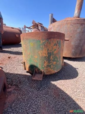 Tanque em Aço Carbono – 1.000 x 700 mm Tanque em Aço Carbono – 1.000 x 700 mm