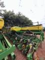 PLANTADEIRA JOHN DEERE 2113 E 2117 VACUO 2014 Imagem PLANTADEIRA JOHN DEERE 2113 E 2117 VACUO 2014