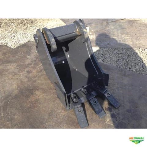 Caçamba 13" WT 13 para Mini Escavadeira - Sem Uso Imagem Caçamba 13" WT 13 para Mini Escavadeira - Sem Uso