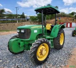 Trator John Deere 5055 4x4 ano 14