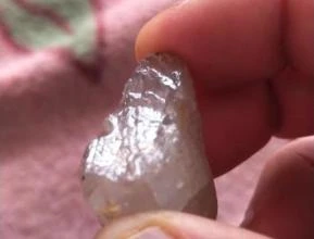 Diamante bruto natural