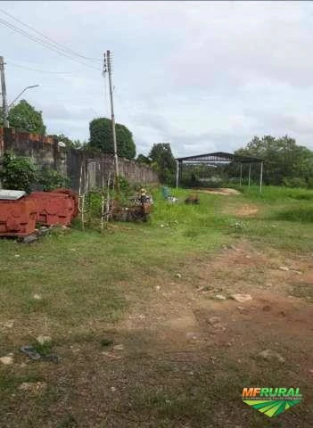 Galpões em terreno com 1,3 hectares em Manaus