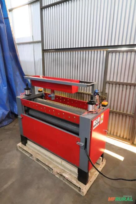 Passadeira de cola 4 pés 130mm 3 rolos pneumática nova pronta entrega Imagem Passadeira de cola 4 pés 130mm 3 rolos pneumática nova pronta entrega