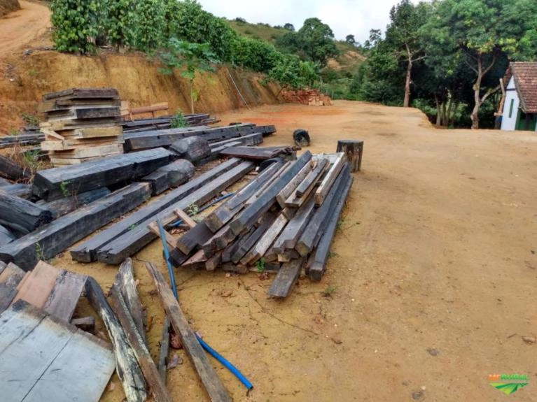 Madeira casa antiga demolição Imagem Madeira casa antiga demolição