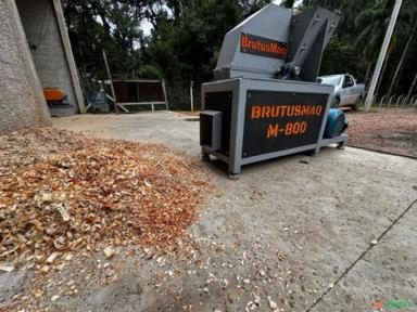 Máquina de Fazer maravalha de sobras de madeira Imagem Máquina de Fazer maravalha de sobras de madeira