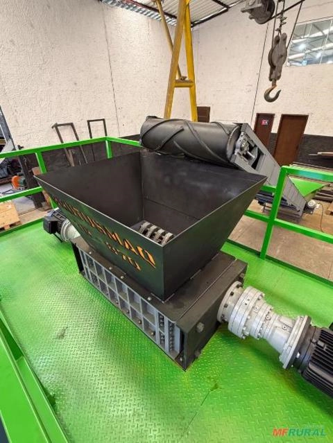 Triturador Shredder TR-870 2 motor de 20cv Imagem Triturador Shredder TR-870 2 motor de 20cv