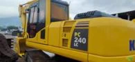 Escavadeira PC240-8 Imagem Escavadeira PC240-8
