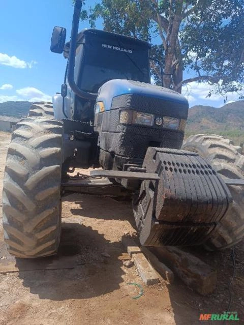 Trator New Holland TM 180 Imagem Trator New Holland TM 180