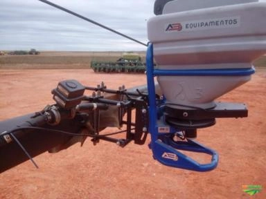 Imagem Semeadora elétrica Imagem Semeadora elétrica