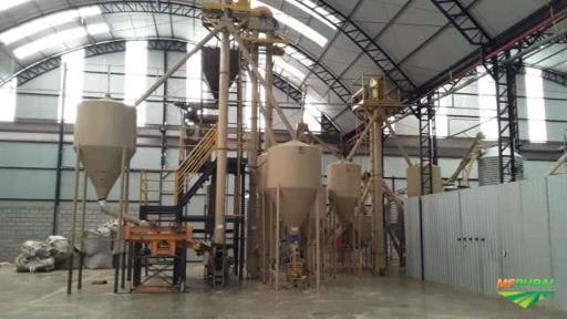 Imagem FÁBRICA DE RAÇÃO OPERANDO Imagem FÁBRICA DE RAÇÃO OPERANDO