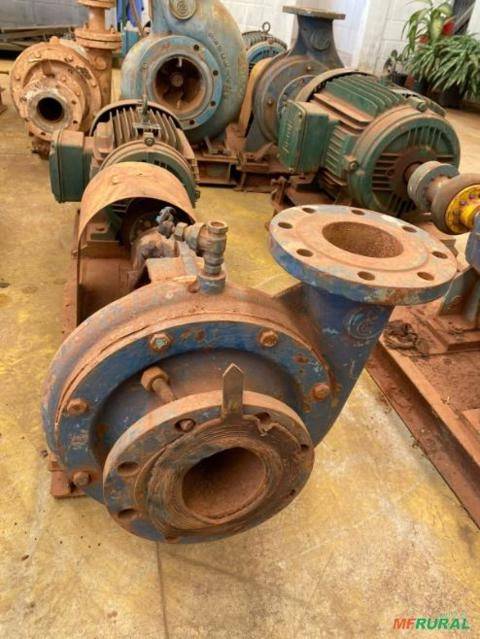 Conjunto bomba centrifuga Vazão: 100m3/h X 40mca com motor elétrico 25CV com base Imagem Conjunto bomba centrifuga Vazão: 100m3/h X 40mca com motor elétrico 25CV com base