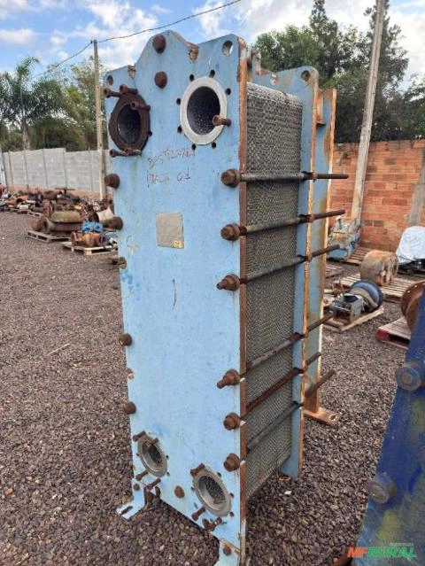 Trocador de calor APV 133- Placas Imagem Trocador de calor APV 133- Placas