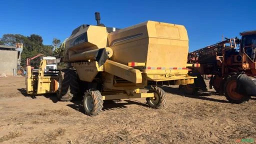 Imagem Colhedeira Tc 57 ano 2006 Imagem Colhedeira Tc 57 ano 2006