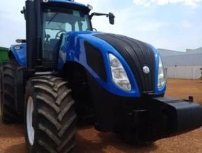 Trator New Holland T8.295 4x4 ano 14