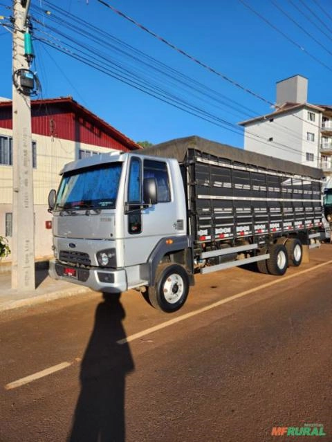 Imagem CAMIONETE BOIADEIRA Imagem CAMIONETE BOIADEIRA