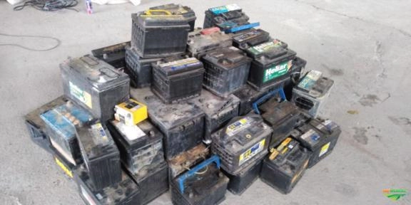 COMPRO SUCATA DE BATERIA E CHUMBO Imagem COMPRO SUCATA DE BATERIA E CHUMBO