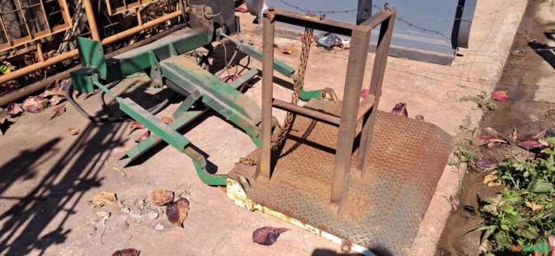 Plataforma Traseira Eletro Hidraulica Pequena Imagem Plataforma Traseira Eletro Hidraulica Pequena