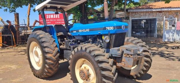 Trator New Holland 7630 4X4 Imagem Trator New Holland 7630 4X4