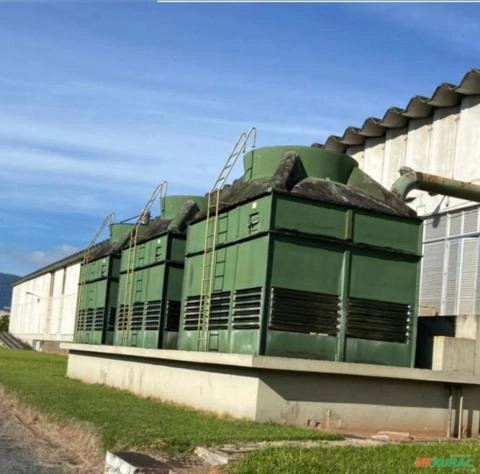 Torre de resfriamento de água Alpina Imagem Torre de resfriamento de água Alpina