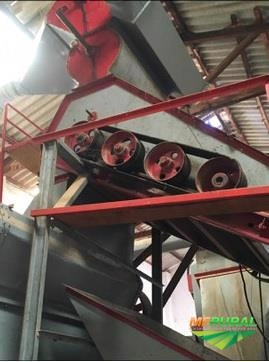 Imagem Beneficiamento de Algodão: Descaroçadeiras, Prensas e Deslintadeiras Imagem Beneficiamento de Algodão: Descaroçadeiras, Prensas e Deslintadeiras