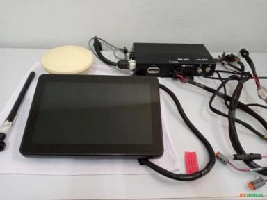 Monitor XCN 2050 + AG 25 + TM 200 + RTK + Corte Secção Imagem Monitor XCN 2050 + AG 25 + TM 200 + RTK + Corte Secção