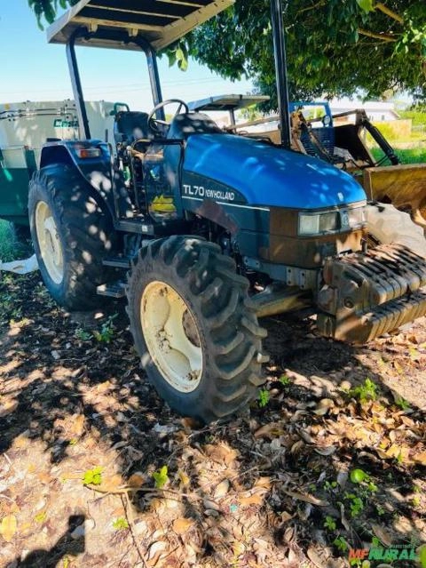 Imagem TRATOR NEW HOLLAND TL 70 4X4 ANO 02 Imagem TRATOR NEW HOLLAND TL 70 4X4 ANO 02