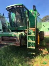 Colheitadeira de grãos John Deere 9750 STS ANO 2002