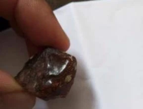 Pedra opala Negra bruta