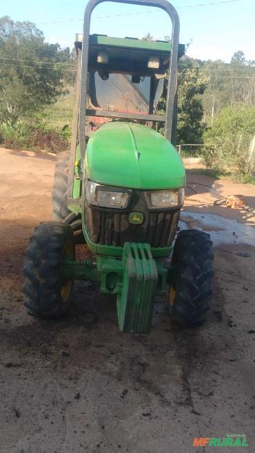 Trator jhondhere 5060 EN Imagem Trator jhondhere 5060 EN