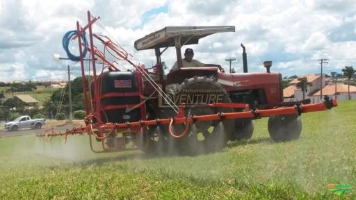 Pulverizador agrícola Imagem Pulverizador agrícola