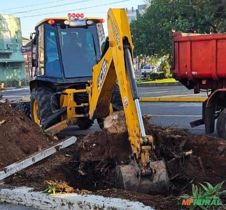 Retro Escavadeira JCB 3CX 2019