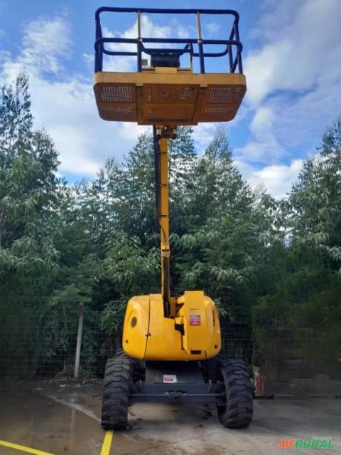 Imagem Plataforma Aérea (Elevatória) Haulotte HA 16 PX 2007 Imagem Plataforma Aérea (Elevatória) Haulotte HA 16 PX 2007