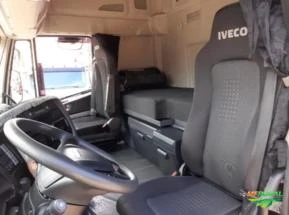 Caminhão Iveco Stralis NR 570S38T 6x2 ano 19