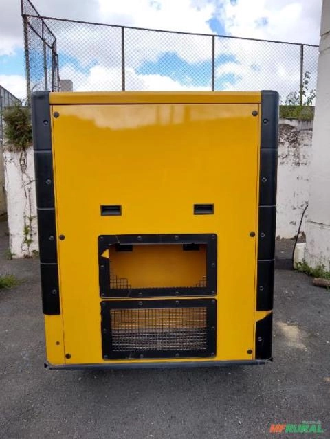 Imagem GERADORES DE ENERGIA CARENADOS 200/220 KVA  CADA ANO 2013 Imagem GERADORES DE ENERGIA CARENADOS 200/220 KVA  CADA ANO 2013