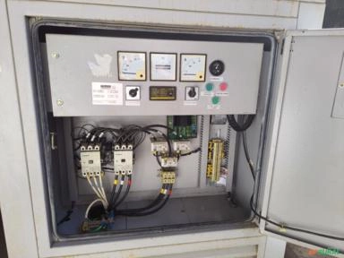 Imagem GERADOR DE ENERGIA 55/50 KVA/ ANO 2012/ 375 HRS/ PAINEL DE COMANDO ANALÓGICO Imagem GERADOR DE ENERGIA 55/50 KVA/ ANO 2012/ 375 HRS/ PAINEL DE COMANDO ANALÓGICO
