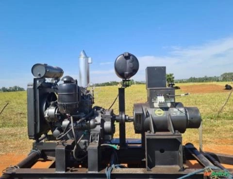 GERADOR DE ENERGIA 15 KVA/ ANO 1991/ 300 HRS/ REVISADO/ C / GARANTIA Imagem GERADOR DE ENERGIA 15 KVA/ ANO 1991/ 300 HRS/ REVISADO/ C / GARANTIA