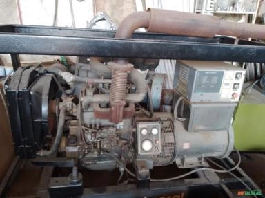 GERADOR DE ENERGIA 40 KVA/ ANO 2001/ 1600 HRS Imagem GERADOR DE ENERGIA 40 KVA/ ANO 2001/ 1600 HRS