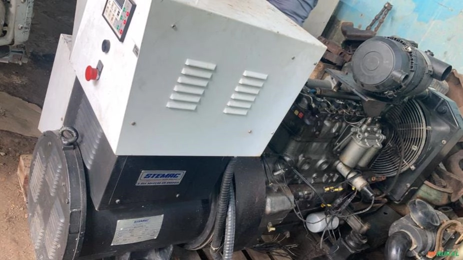 GERADOR DE ENERGIA 55/50 KVA/ ANO 2001/ 115 HRS Imagem GERADOR DE ENERGIA 55/50 KVA/ ANO 2001/ 115 HRS