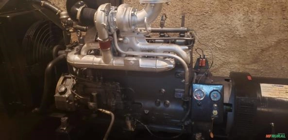 Imagem GERADOR DE ENERGIA 100 KVA/ ANO 1988/ HRS DE USO 2053/ C/ (Q.T.A) Imagem GERADOR DE ENERGIA 100 KVA/ ANO 1988/ HRS DE USO 2053/ C/ (Q.T.A)