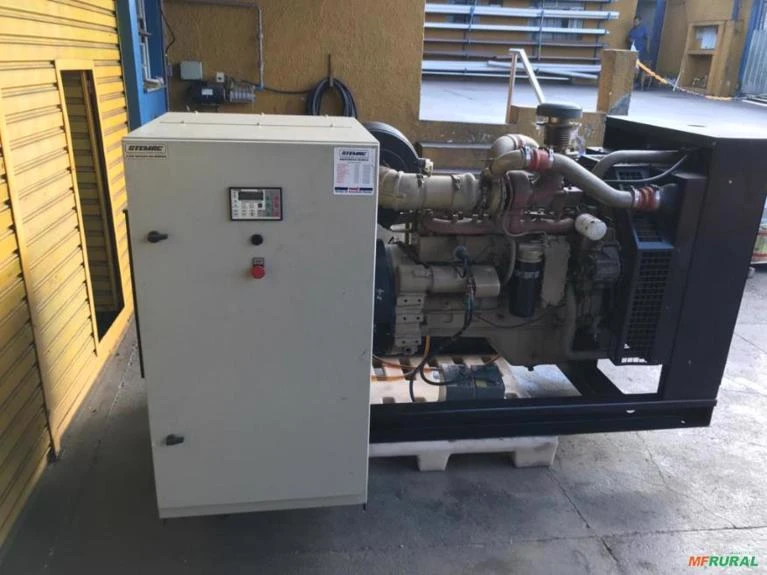 GERADOR DE ENERGIA 225 KVA/ ANO 2002/ C/ (Q.T.A)