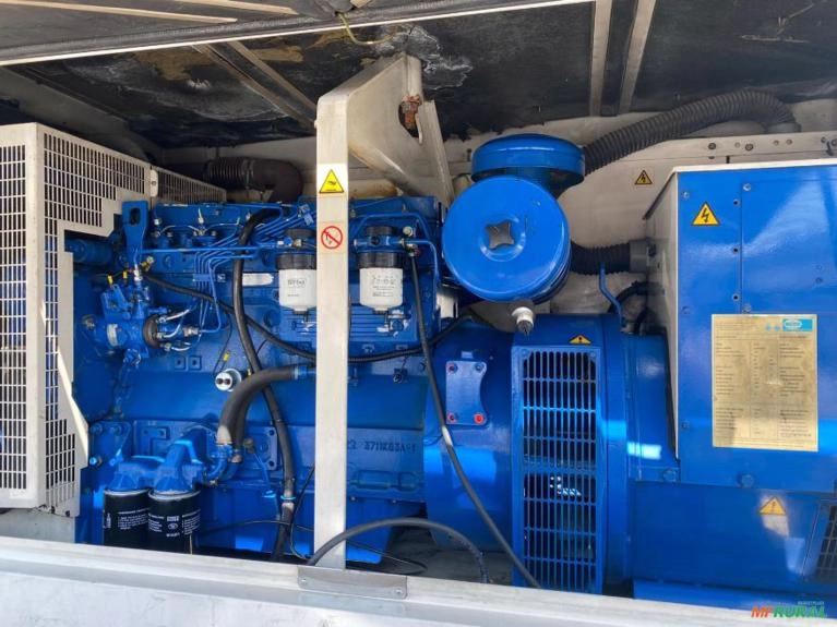 GERADOR DE ENERGIA 115/100 KVA/ ANO 1997/ 6805 HRS/ PAINEL DE COMANDO ANALÓGICO Imagem GERADOR DE ENERGIA 115/100 KVA/ ANO 1997/ 6805 HRS/ PAINEL DE COMANDO ANALÓGICO