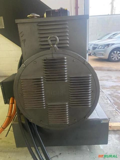 Imagem GERADOR DE ENERGIA 150 KVA/ ANO 2001/ C/ (Q.T.A) Imagem GERADOR DE ENERGIA 150 KVA/ ANO 2001/ C/ (Q.T.A)