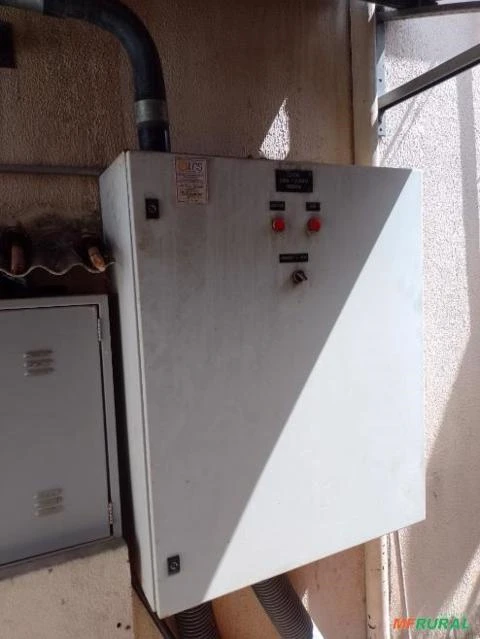 GERADOR DE ENERGIA 180/150 KVA/ ANO 2017/C/ (Q.T.A)