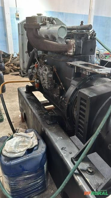 GERADOR ENERGIA 40 KVA MOTOR MWM D229/4 (4 CILINDROS) *OPORTUNIDADE* Imagem GERADOR ENERGIA 40 KVA MOTOR MWM D229/4 (4 CILINDROS) *OPORTUNIDADE*