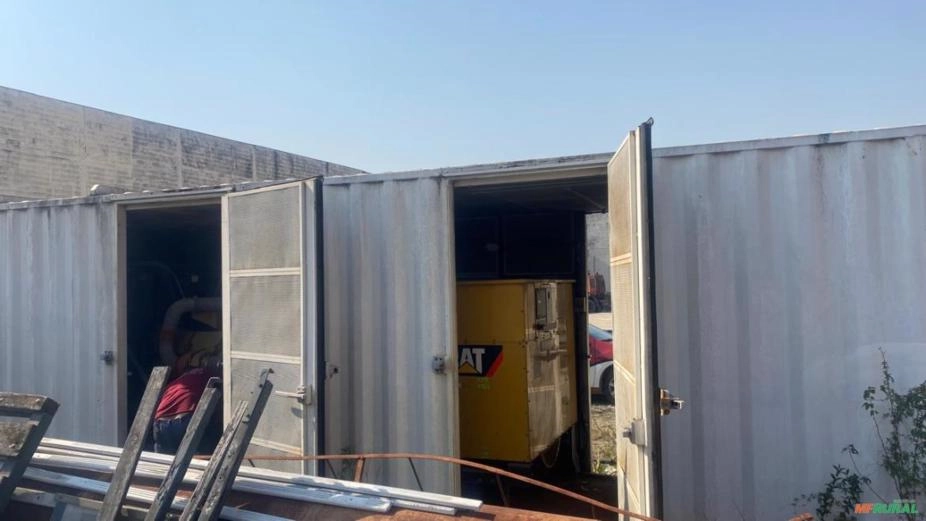 GERADOR ENERGIA 1150 KVA 2010 3798hrs CAT C32 *OPORTUNIDADE... Imagem GERADOR ENERGIA 1150 KVA 2010 3798hrs CAT C32 *OPORTUNIDADE...