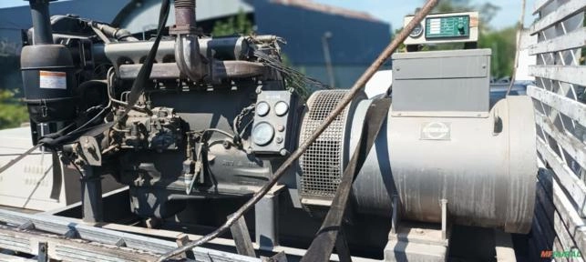Imagem Gerador de Energia 80 kVA Leon Heimer 154 hrs Motor Mwm Ano 1998 80kVA Imagem Gerador de Energia 80 kVA Leon Heimer 154 hrs Motor Mwm Ano 1998 80kVA