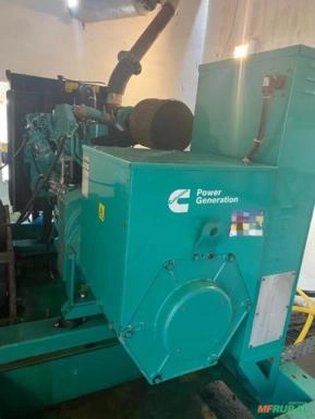 Gerador de Energia 212 kVA 200 kVA Cummins Ano 2010 Aberto 212kVA 200kVA Gerador de Energia 212 kVA 200 kVA Cummins Ano 2010 Aberto 212kVA 200kVA