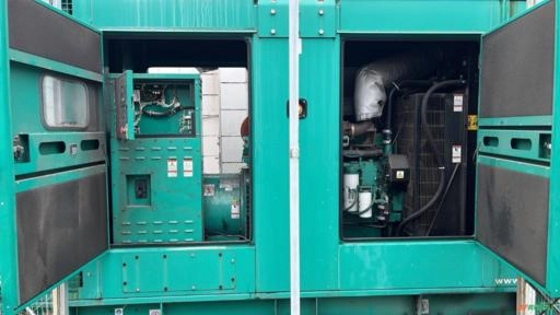 Imagem Gerador de Energia 375 kVA 360 kVA 350 kVA Cummins Ano 2019 1610 hrs Motor Perkins 375kVA 360kVA 350 Imagem Gerador de Energia 375 kVA 360 kVA 350 kVA Cummins Ano 2019 1610 hrs Motor Perkins 375kVA 360kVA 350