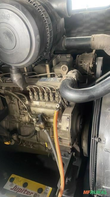 Imagem Gerador de Energia 180 kVA 150 kVA Maquigeral Motor Mwm x10 6.10tca 180kVA 150kVA Imagem Gerador de Energia 180 kVA 150 kVA Maquigeral Motor Mwm x10 6.10tca 180kVA 150kVA