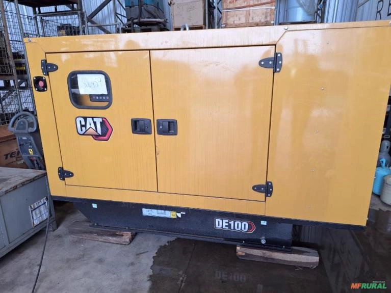 Gerador de Energia 100 kVA Ano 2022 Caterpillar 200 hrs 100kVA Imagem Gerador de Energia 100 kVA Ano 2022 Caterpillar 200 hrs 100kVA